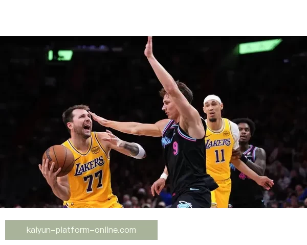 三分王之争已成定局 东契奇伤退 克努佩尔领先7球稳居全联盟榜首