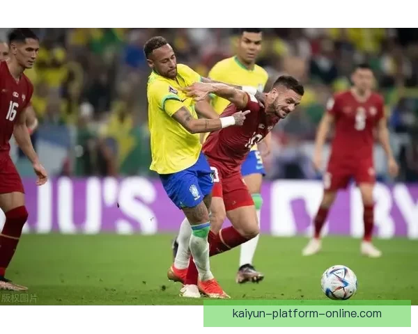 朱利亚诺赫拉德-马丁先触球却动作过重引发争议